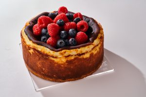 Чизкейк с ягодами