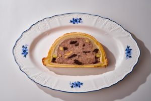 Pâté en croûte Фуа-гра с перечным муссом